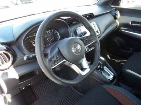 2019 Nissan Kicks SR