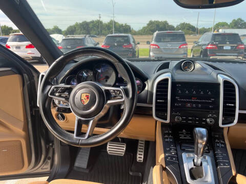 2017 Porsche Cayenne S