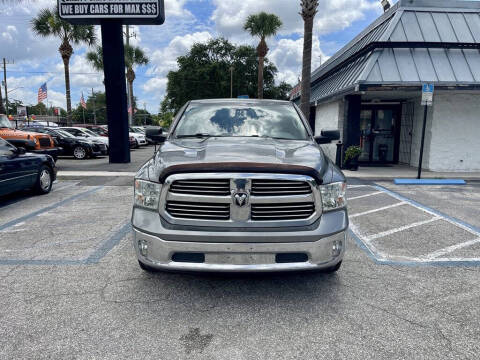 2013 RAM 1500 SLT
