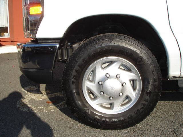 2013 Ford E-Series E-350 SD XLT