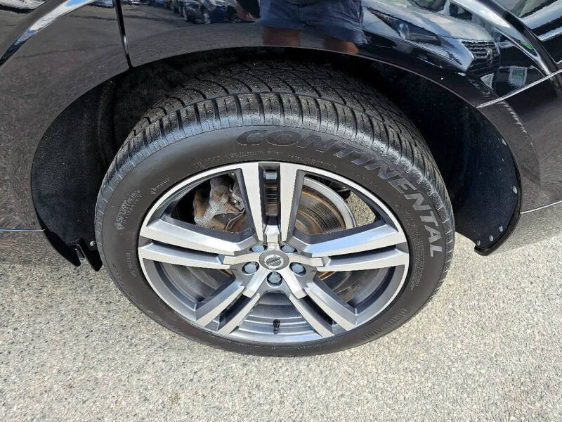 2018 Volvo XC60 T6 Momentum