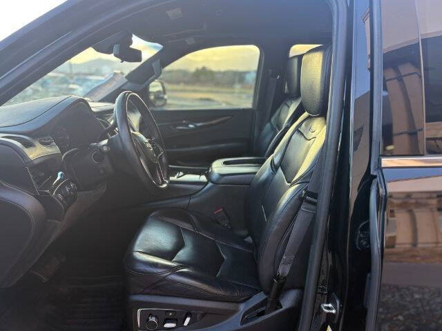 2017 Cadillac Escalade Platinum