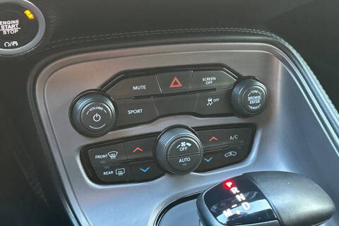 2023 Dodge Challenger SXT