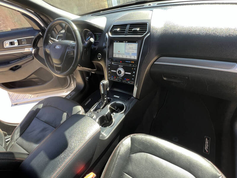 2018 Ford Explorer Sport