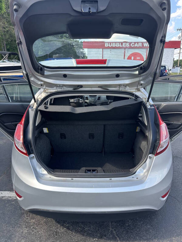 2016 Ford Fiesta SE