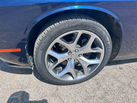 2016 Dodge Challenger SXT