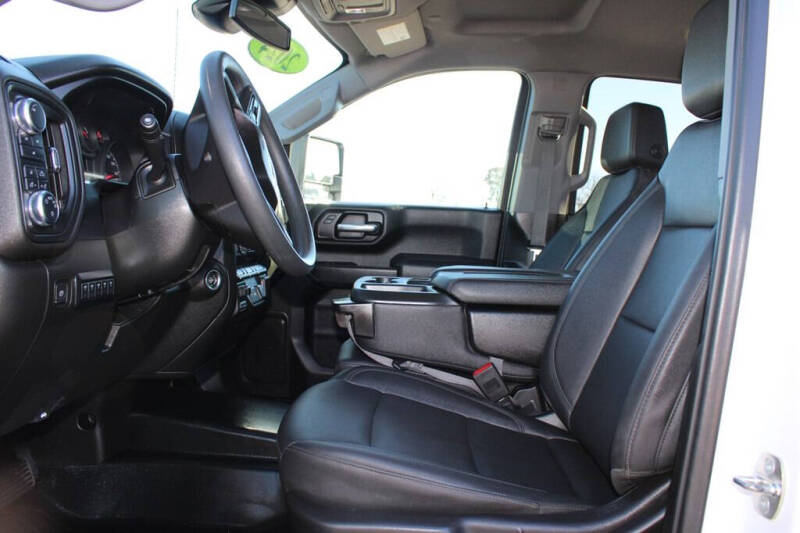 2024 GMC Sierra 2500HD Pro