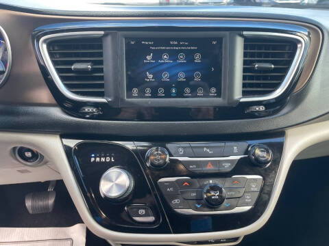 2018 Chrysler Pacifica Touring L