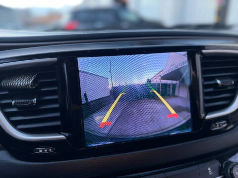 2017 Chrysler Pacifica Touring