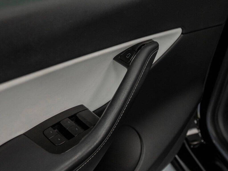 2020 Tesla Model Y Performance