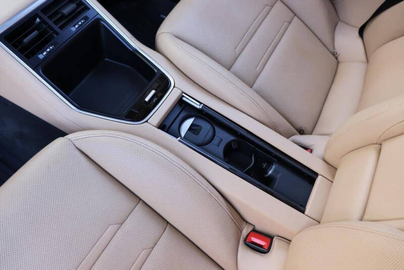 2018 Porsche Panamera 4 E-Hybrid