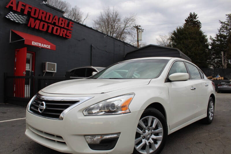 2013 Nissan Altima for sale at AFFORDABLE MOTORS INC in Winston Salem NC