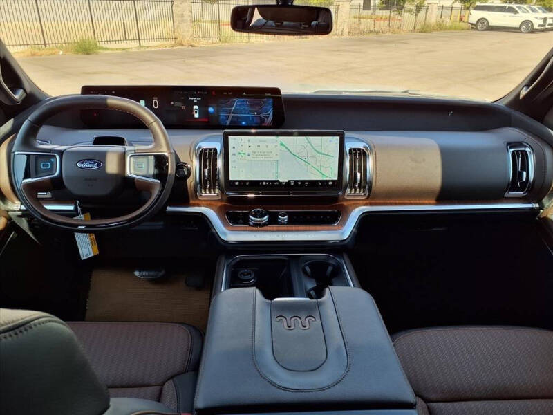 2025 Ford Expedition MAX King Ranch