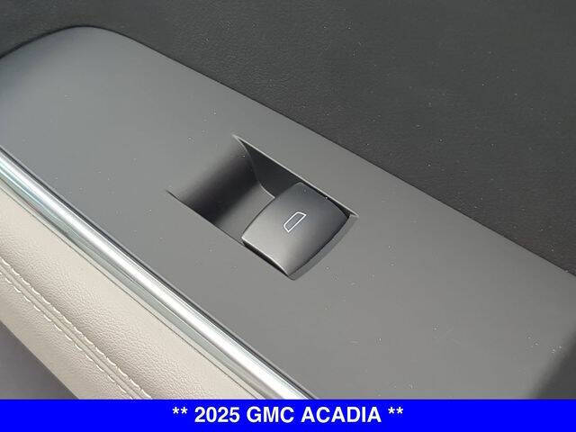 2025 GMC Acadia Elevation