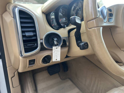 2013 Porsche Cayenne Tiptronic