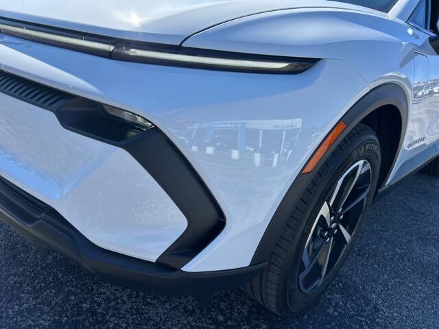 2026 Chevrolet Equinox EV LT 2