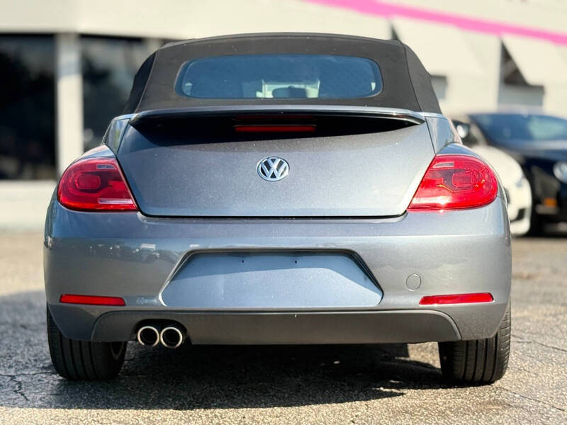 2013 Volkswagen Beetle Convertible 2.5L PZEV
