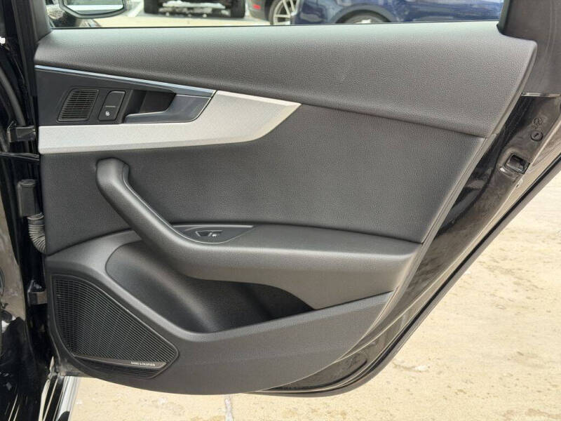 2017 Audi A4 2.0T quattro Premium Plus