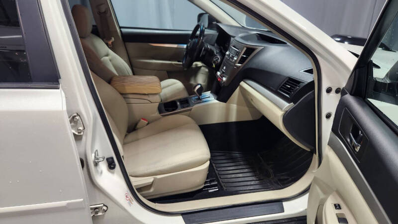 2011 Subaru Outback 2.5i Premium