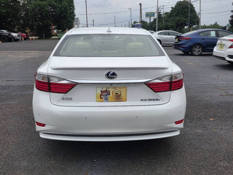 2014 Lexus ES 300h