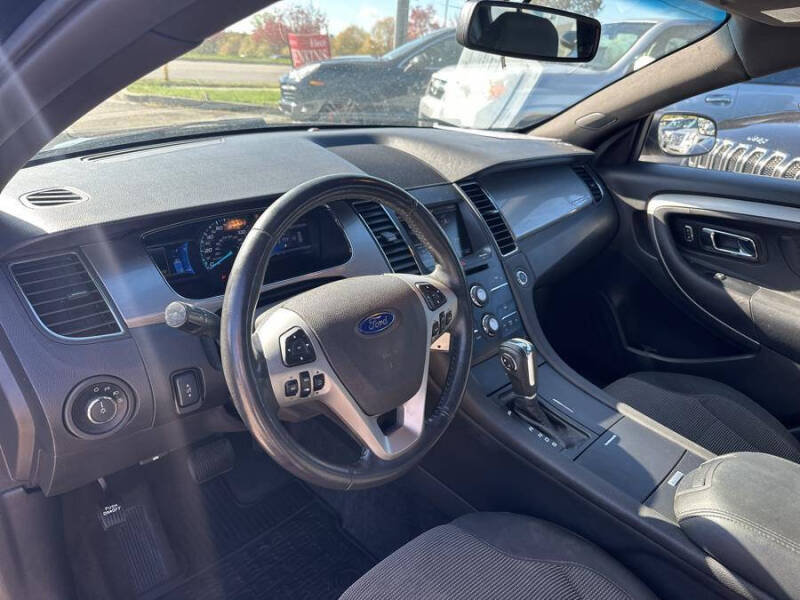 2013 Ford Taurus SEL