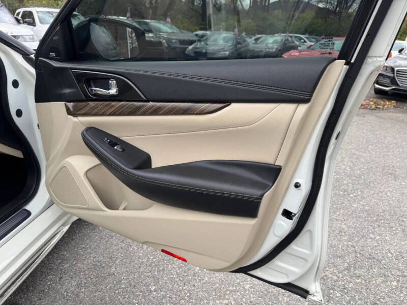 2018 Nissan Maxima Platinum