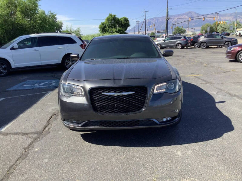 2019 Chrysler 300 S