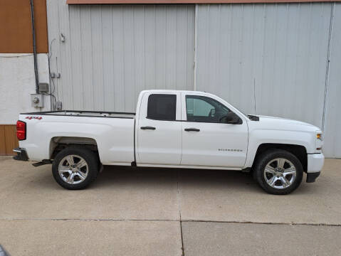 2019 Chevrolet Silverado 1500 LD for sale at Parkway Motors in Osage Beach MO
