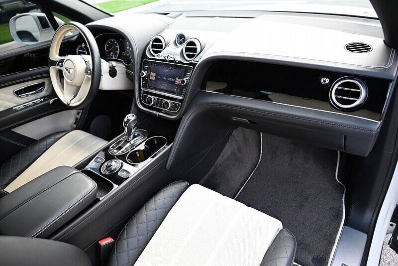 2019 Bentley Bentayga 7
