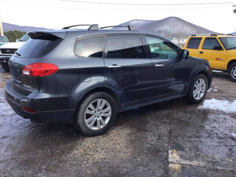 2009 Subaru Tribeca 7-Pass.