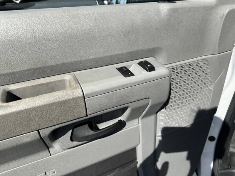 2022 Ford E-Series