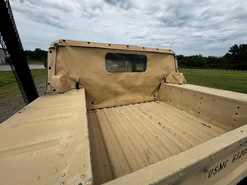 2014 AM General Hummer