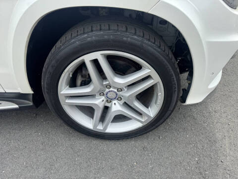 2014 Mercedes-Benz GL-Class GL 550 4MATIC