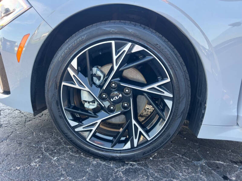 2025 Kia K5