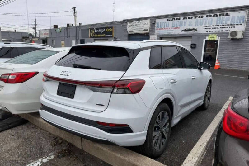 2025 Audi Q4 e-tron Premium 45