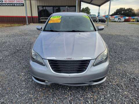 2014 Chrysler 200 for sale at Auto Guarantee, LLC in Eunice LA