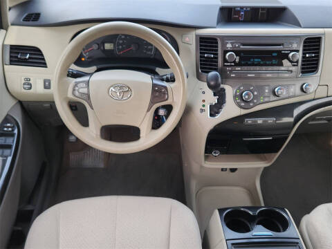 2012 Toyota Sienna
