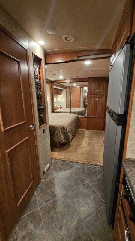 2009 Winnebago Itssca Meridian 34Y