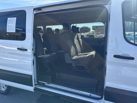 2023 Ford Transit 350 XLT