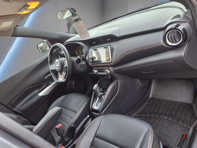 2019 Nissan Kicks SR