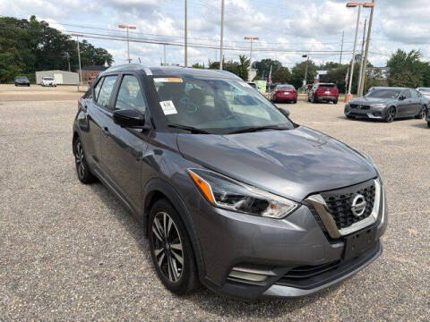2020 Nissan Kicks SR