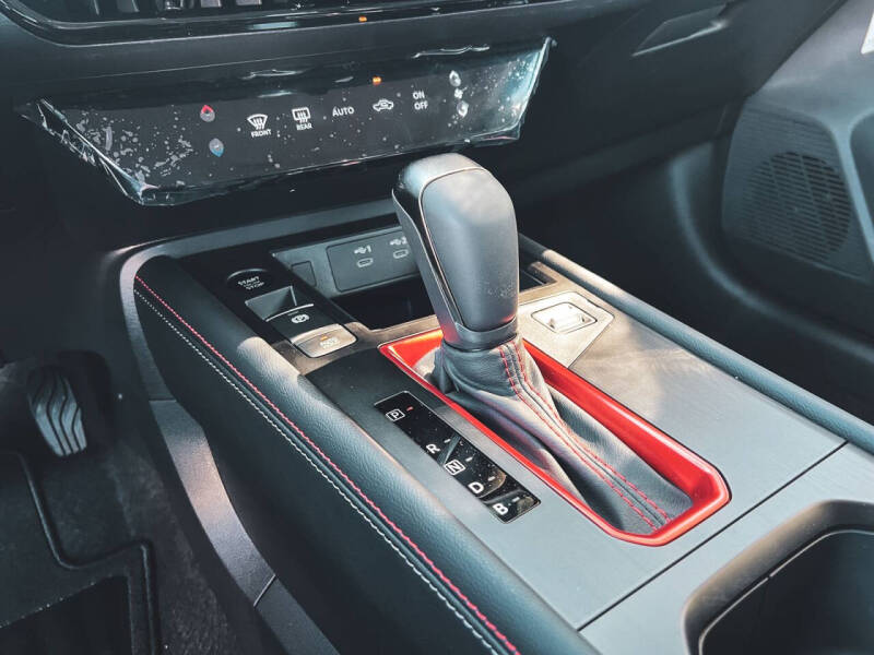 2027 Nissan Kicks SR