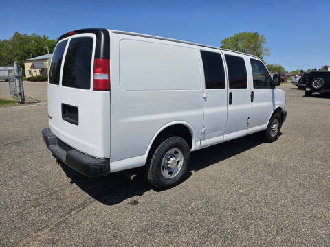 2017 Chevrolet Express 2500