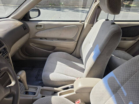 2000 Toyota Corolla LE
