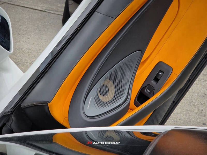 2016 McLaren 570S