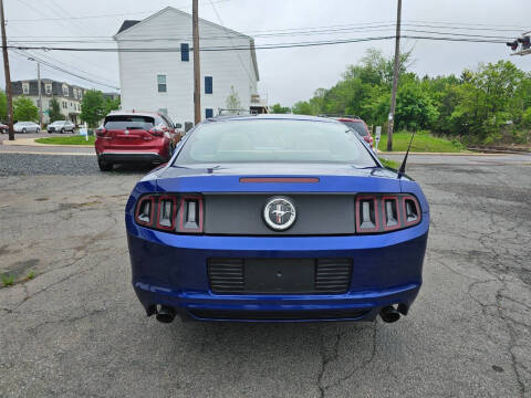 2013 Ford Mustang V6