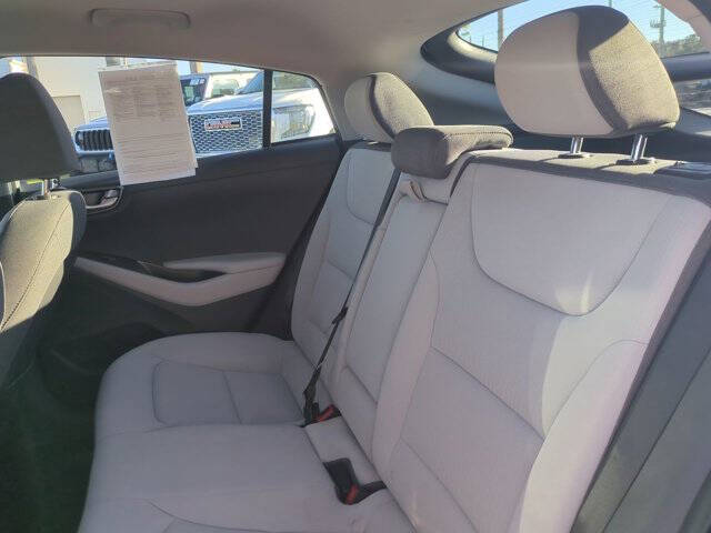 2022 Hyundai Ioniq Hybrid SE