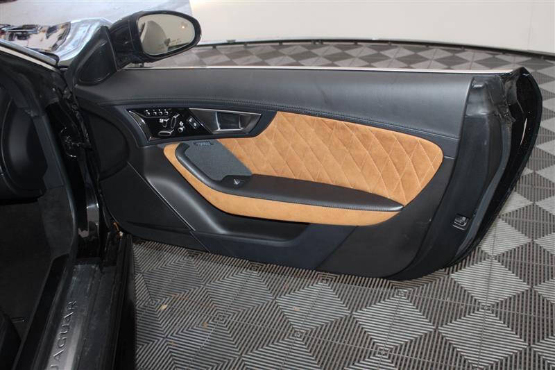 2016 Jaguar F-TYPE R