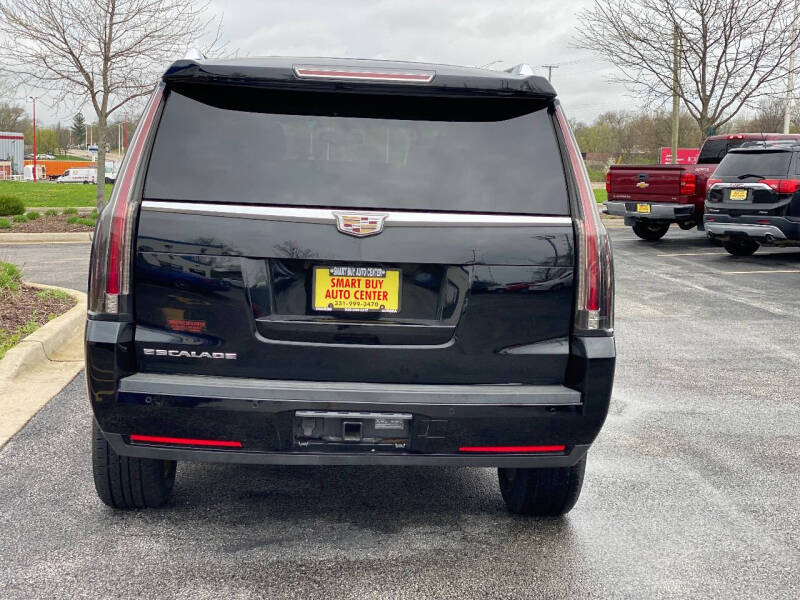 2017 Cadillac Escalade Standard