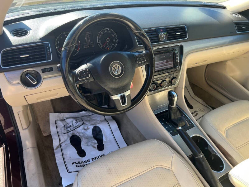 2014 Volkswagen Passat 2.5L SE PZEV